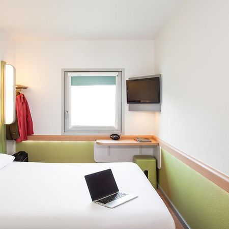 Ibis Budget Beaconsfield Exterior photo